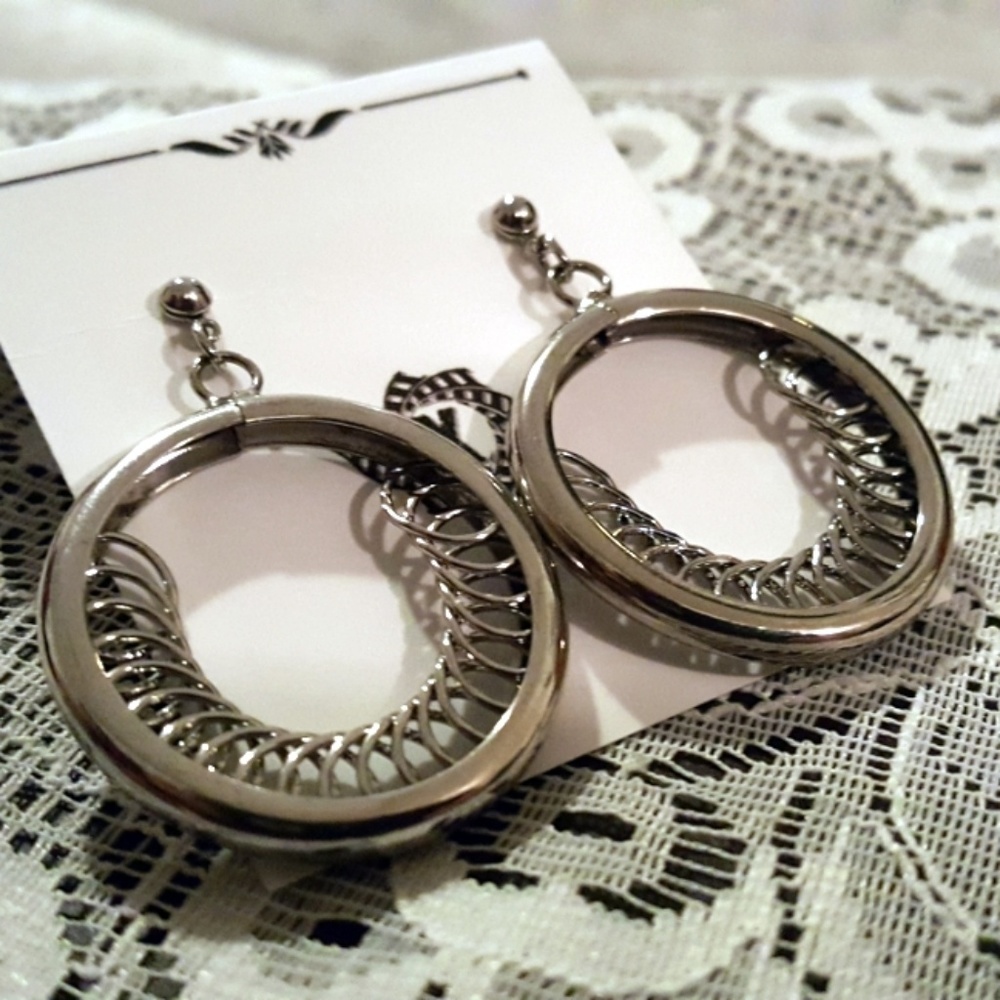 ⬇️ Artisan Stainless Steel  Hoop Earrings